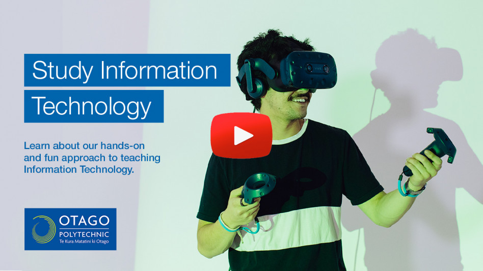 Otago Polytechnic Student using Virtual Reality