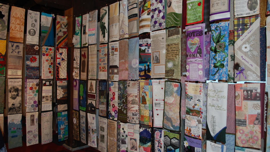 Bertha Ward DSC 0129 panels