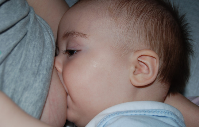 Breastfeeding myllissa 16 Jun 2008 CC BY SA 3.0