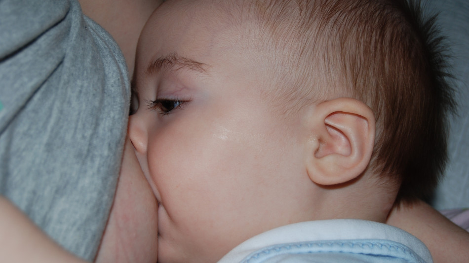 Breastfeeding myllissa 16 Jun 2008 CC BY SA 3.0