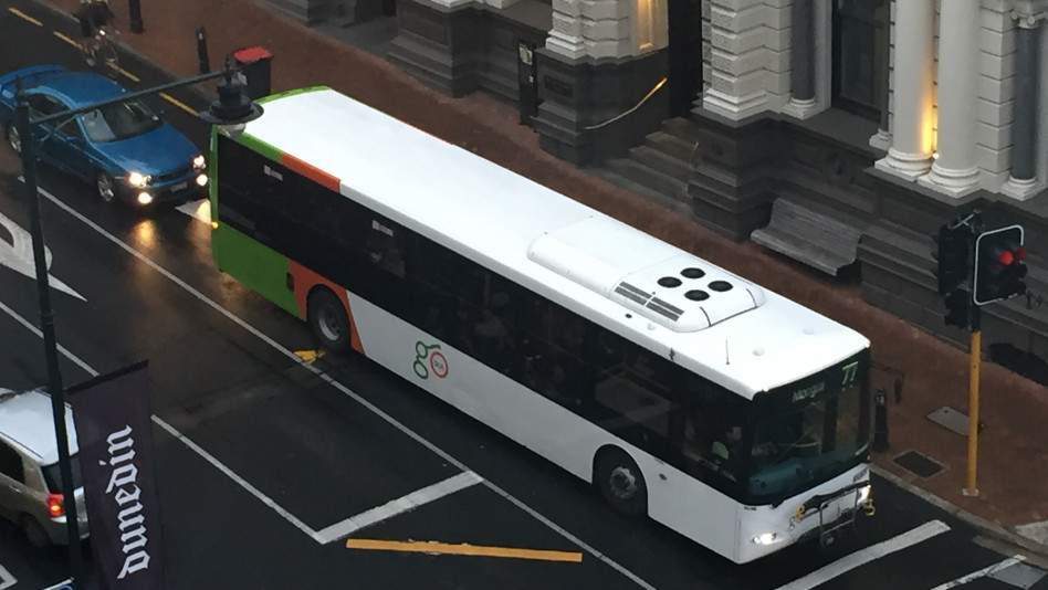Dunedin bus Simon sees CC BY 2.0